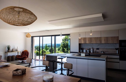 Lablachere Villa | Villa des Pins - sud Ardèche 4 Lits - 6 Pers