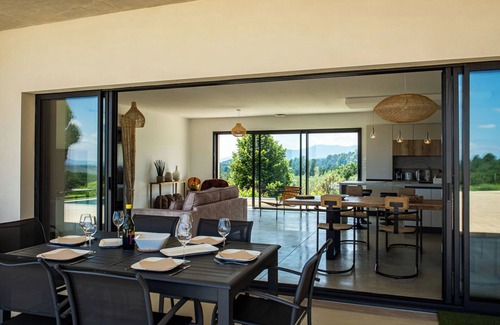Lablachere Villa | Villa des Pins - sud Ardèche 4 Lits - 6 Pers