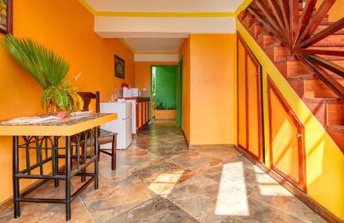 Palmiste Hotel | Relax at Villa Des Pitons with Pool and Ocean View