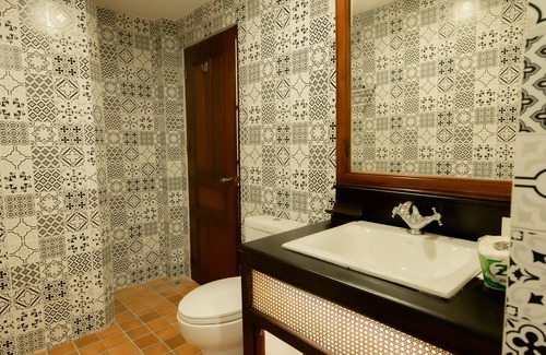 Luang Prabang Hotel | Family-Friendly Villa Deux Rivieres with Breakfast Included
