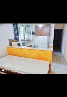 Agiokampos Apartment | Oceanfront Villa di Mare ktima Piperi - Guest Rated 9.6