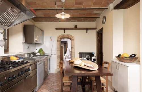 Castel Ritaldi Villa | Discover Villa Di Morice 12 in Castel Ritaldi - Pet Friendly!