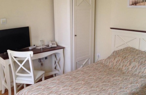 Dobrich Hotel | Charming Villa Di Poletta: Child-Friendly with Breakfast