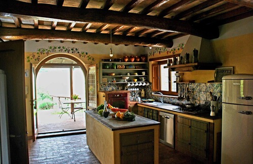 Todi Villa | Villa Diana: Relaxing Getaway with Pool in Umbria’s Nature