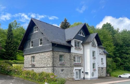Schwalefeld Apartment | Family-Friendly Getaway at Villa die Sonne