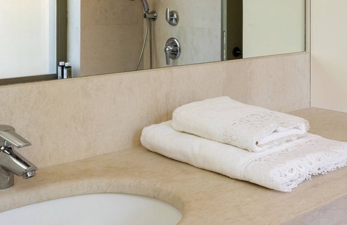 Porto Heli Villa | Villa Diotima: Poolside Retreat Steps from the Sea