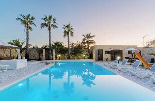Marina di Mancaversa Villa | Villa Divina: Private Pool, Spa & Perfect 10/10 Rating