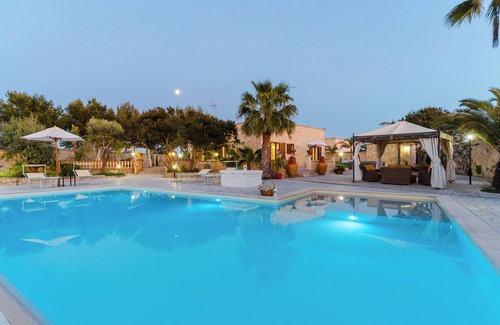 Marina di Mancaversa Villa | Villa Divina: Private Pool, Spa & Perfect 10/10 Rating