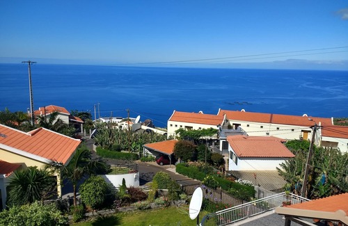 Arco da Calheta Apartment | Villa do Pombal: Poolside Paradise with Breathtaking Views