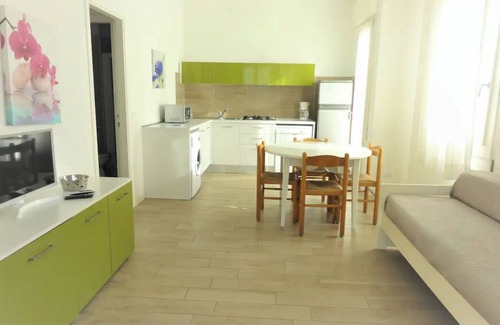 Bibione Pineda Apartment | Villa Dogi Bibione Pineda: Family Retreat with Ocean Views