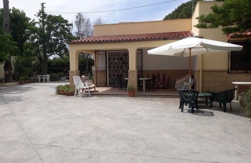 Cutrofiano Villa | Villa Dolores Salento: Pet Friendly Family Retreat
