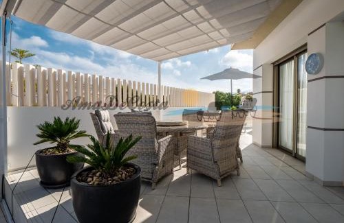 Quesada Villa | Exquisite Villa Dominica: Oceanfront Bliss & Pool Access