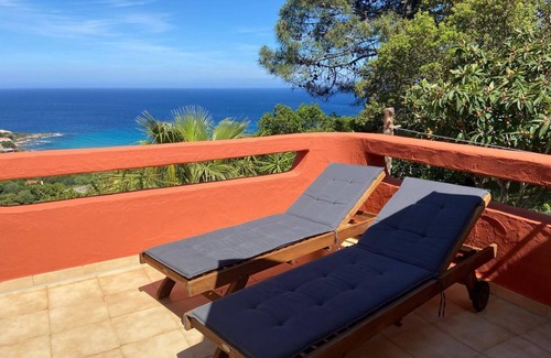 Conca House | Villa Domise: Private Pool Retreat with Family-Friendly Perks