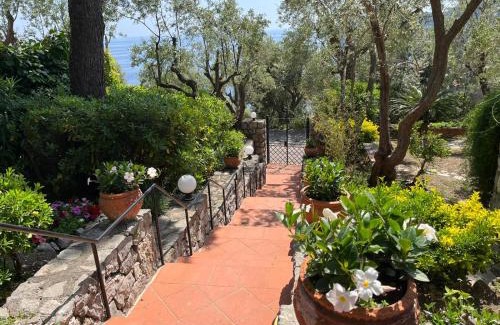 Nerano Apartment | Villa Donna Giulia: Family-Friendly Retreat with Hot Tub