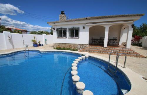 Club Mont-roig Villa | Villa Dorada: Oceanfront Bliss with 9.5/10 Guest Rating
