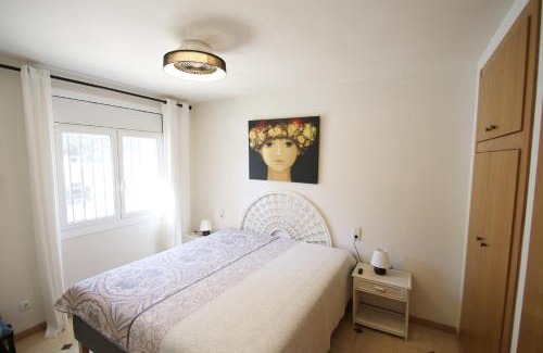 Club Mont-roig Villa | Villa Dorada: Oceanfront Bliss with 9.5/10 Guest Rating