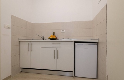 Neum Apartment | Villa Doris: Cozy Studio with Balcony & Sea View