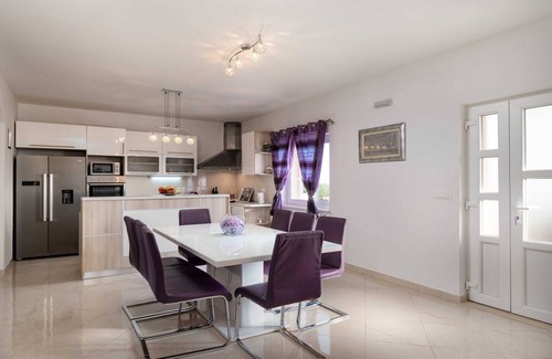 Pridvorje Villa | Villa Dragić- Four Bedroom Villa with Swimming Pool, Terrace and Sea View