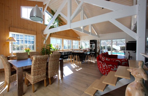 Ares Villa | Villa du Bassin: Heated Pool, Spa & 10/10 Guest Rated Stay