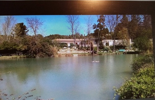 Aix-en-Provence Villa | Villa du Lac: Pet-Friendly Retreat with Pool & Lake Views