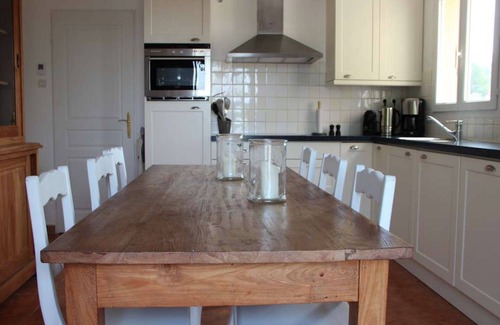 Saumane-de-Vaucluse Villa | Villa du Moulin: Private Pool, Breakfast & Family-Friendly