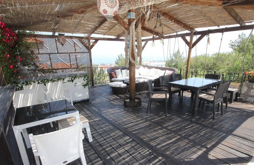 Kyrenia Villa | Villa Duba great outdoor dining area