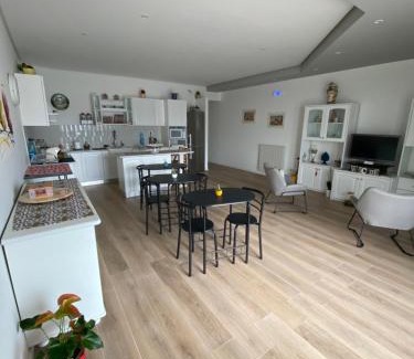 Palermo House | Discover Villa due Scale: Family-Friendly with Breakfast