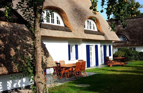 Gross Schwansee Villa | Experience Villa DUXCAAR: Pet-Friendly Oasis with Ocean Views