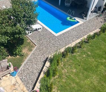 Krivoglavci Villa | Top-Rated Villa Dzeno Sarajevo with Oceanfront Pool