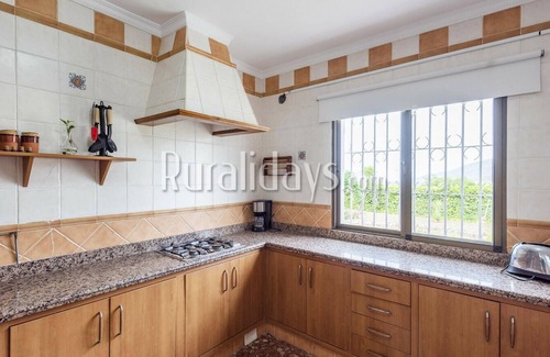 Alhaurin de la Torre Villa | Discover Villa Eden Alhaurín: Oceanfront Retreat with Pool