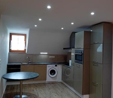 Poltersdorf Apartment | Villa Eisfeld