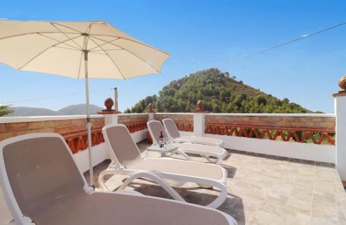Nerja Villa | Family-Friendly Villa el Barco with Pool in Spain