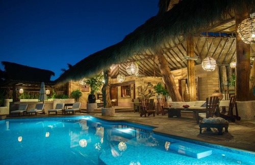 Ixtapa - Zihuatanejo Villa | Oceanfront Bliss at Villa El Ensueño by La Casa Que Canta