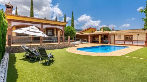 Salar Villa | Family-Friendly Villa El Lote Salar with Pool & High Ratings