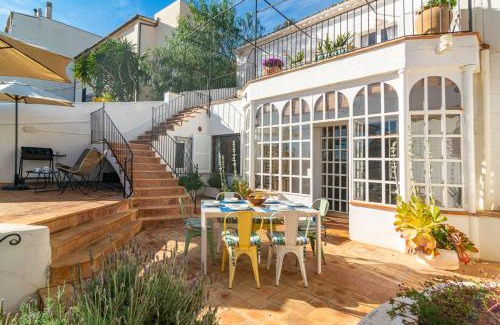 El Terreno Ski Chalet | Discover Villa El Terreno: Family-Friendly Retreat