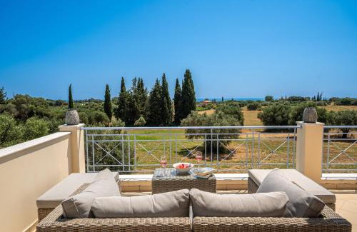 Sarlata House | Family-Friendly Villa Elaionas 2 in Beautiful Svoronata