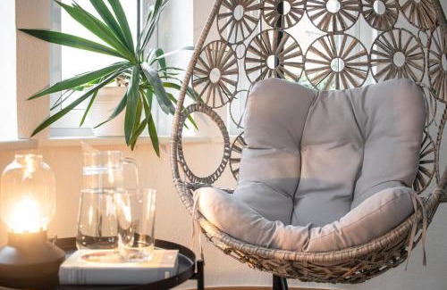 Tangermuende Apartment | Family-Friendly Villa Elbblick with Beautiful Garden