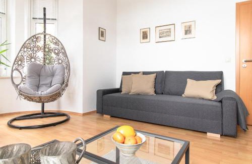Tangermuende Apartment | Family-Friendly Villa Elbblick with Beautiful Garden