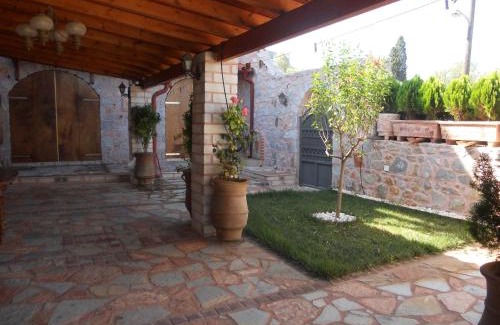 Papadhianika Villa | Relax at Villa Eleftheria: Pool, Breakfast & Hot Tub Await