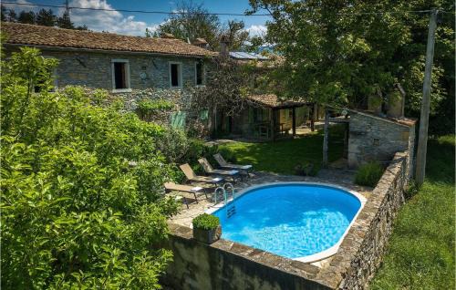 Buzet House | Experience Villa Elena Buzet: Family & Pet-Friendly Getaway