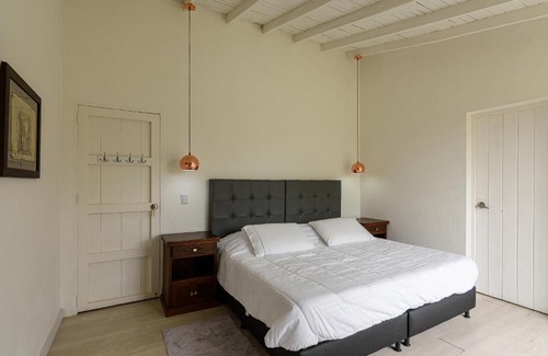 San Antonio de Pereira Villa | Family-Friendly Getaway at Villa Elena - Rated 7/10