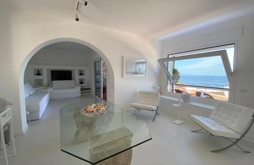 Forio Villa | Discover Villa Elena Ischia: 4-Star Oceanfront Retreat