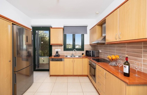 Pigianos Kampos Villa | Villa Eleni Helios - Three Bedroom Villa, Sleeps 7