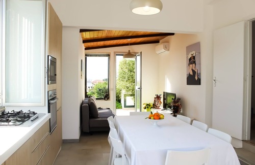 Marina di Ragusa Villa | Elegant Villa Eleonora: Ocean View with Private Pool