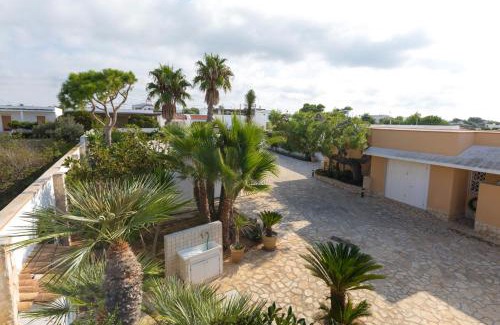 Capilungo Villa | Villa Eleonora: Poolside Retreat with Perfect 10 Rating