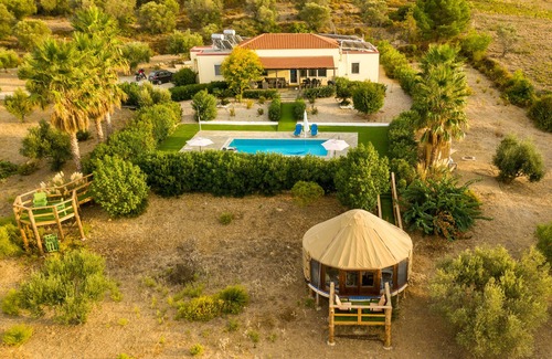 Zia Villa | Villa Elia: Inviting Retreat with Pool & Ocean Views