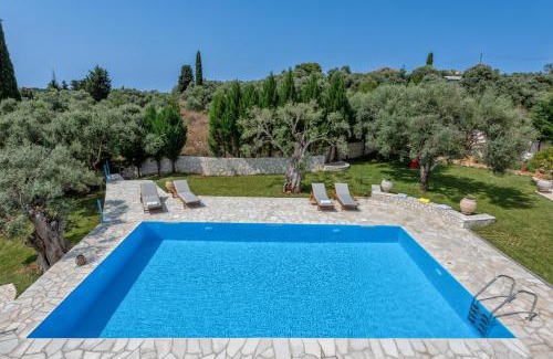 Tsoukaladhes Apartment | Oceanfront Villa Elianna Lefkada: 10/10 Guest Rated Stay