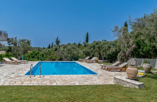 Tsoukaladhes Apartment | Oceanfront Villa Elianna Lefkada: 10/10 Guest Rated Stay