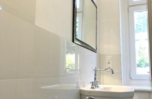 Lazne Kynzvart Apartment | Cozy Villa Elisabeth with Breakfast Included
