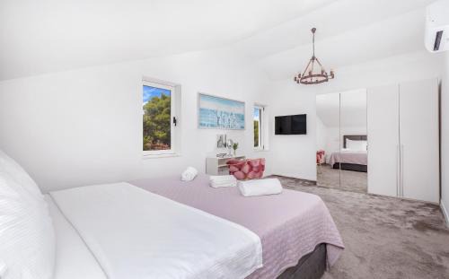 Dubrovnik Villa | Villa Elixir: Family-Friendly Retreat with 9.8/10 Rating